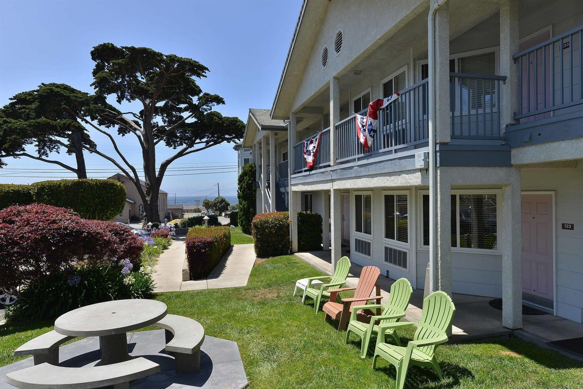 Cayucos Beach Inn מראה חיצוני תמונה