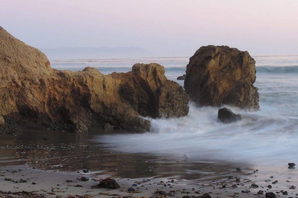 Cayucos Beach Inn מראה חיצוני תמונה